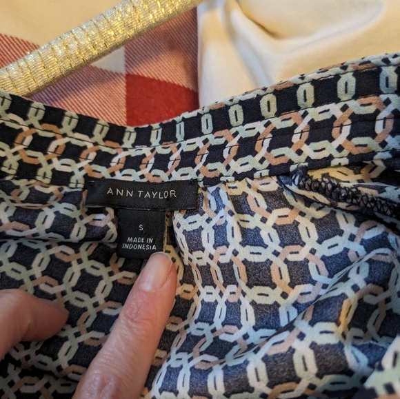 Ann Taylor Geometric Tie Neck Top - Picture 4 of 5